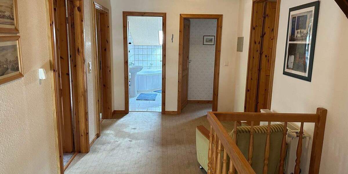 Einfamilienhaus Bergenhusen - 1 Zimmer, 300 m&sup2;, 355.000&euro; | Angebot:25708130