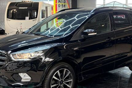 Ford Kuga 93.147 km 16.995 &euro; Husum 25813
