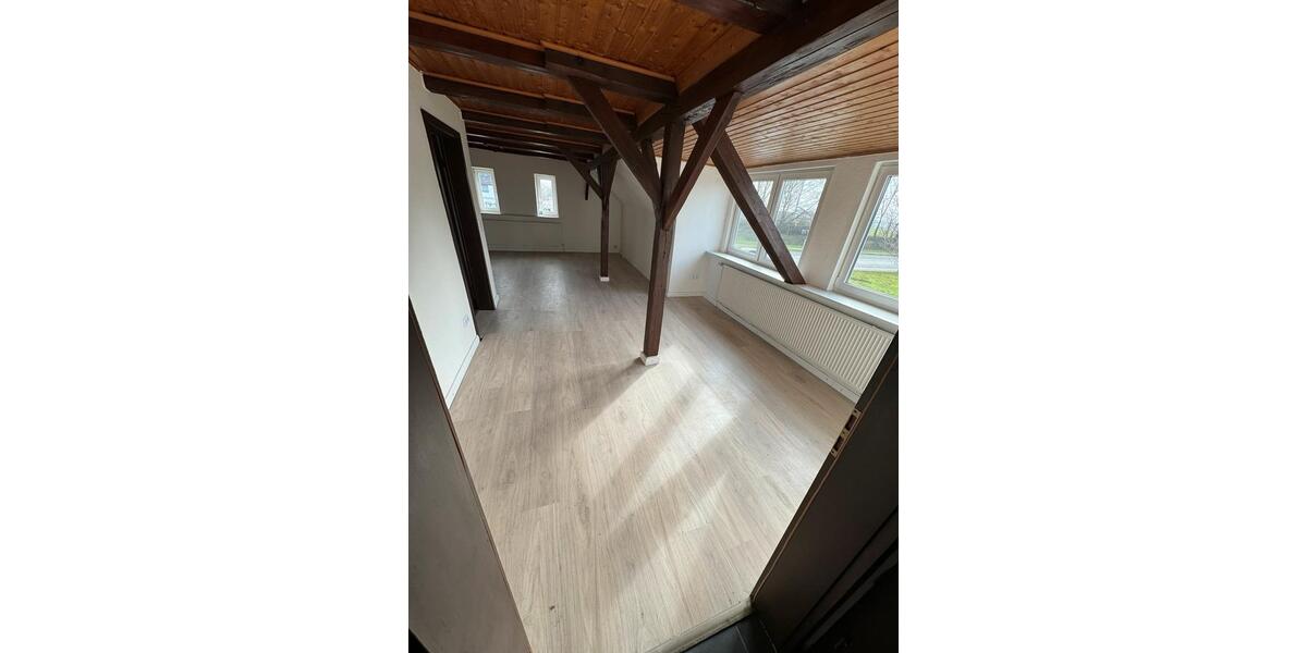 Etagenwohnung Husum - 2 Zimmer, 79 m&sup2;, 650&euro; | Angebot:25804845