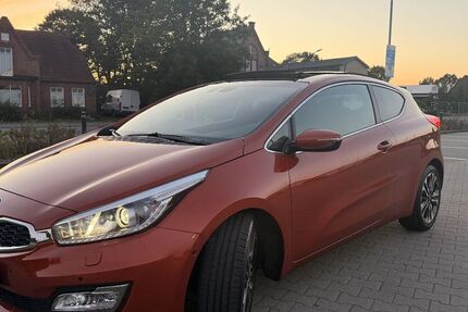Kia pro ceed / ProCeed 31.800 km 11.990 &euro; Tönning 25832