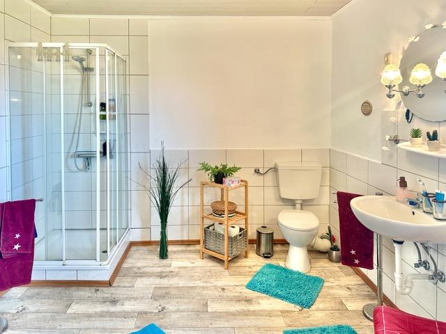 Etagenwohnung Pahlen - 3 Zimmer, 100 m&sup2;, 650&euro; | Angebot:26007568