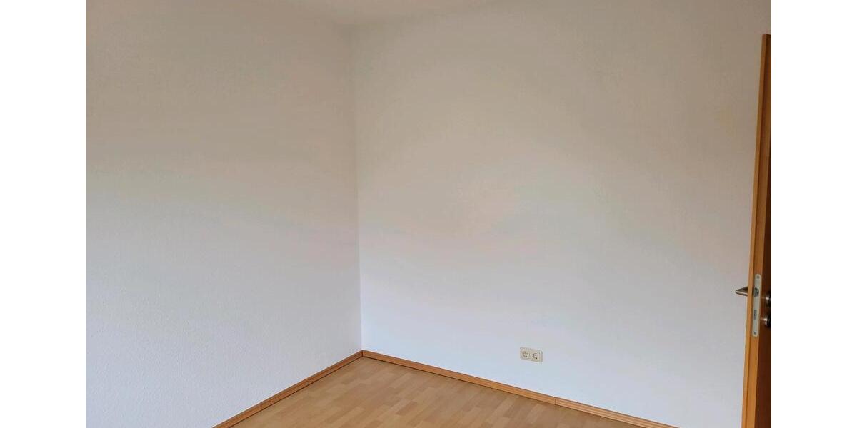 Erdgeschoßwohnung Lunden - 4 Zimmer, 100 m&sup2;, 750&euro; | Angebot:25993824