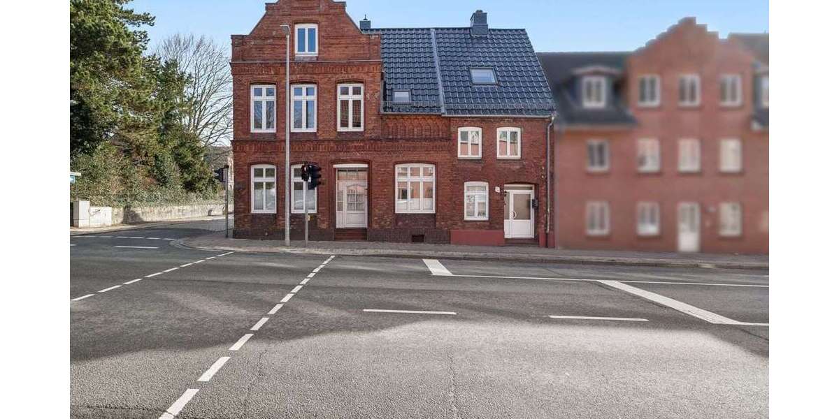Einfamilienhaus Husum - 8 Zimmer, 210 m&sup2;, 449.000&euro; | Angebot:25245344