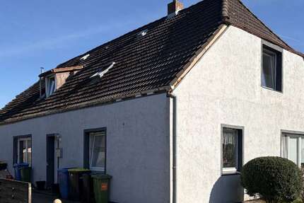 Haus Lunden - 10 Zimmer, 320 m&sup2;, 289.000&euro; | Angebot:25974896