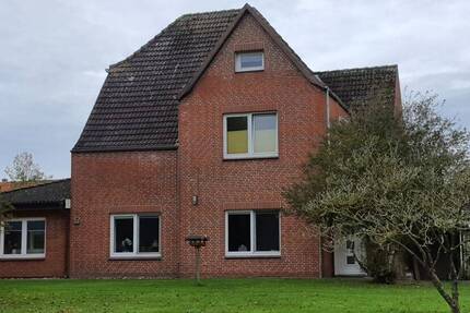 Haus Schülp - 7 Zimmer, 280 m&sup2;, 375.000&euro; | Angebot:25697369