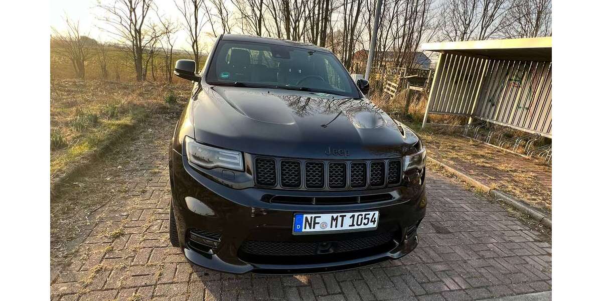 Jeep Grand Cherokee 100.800 km 42.500 &euro; Garding 25836