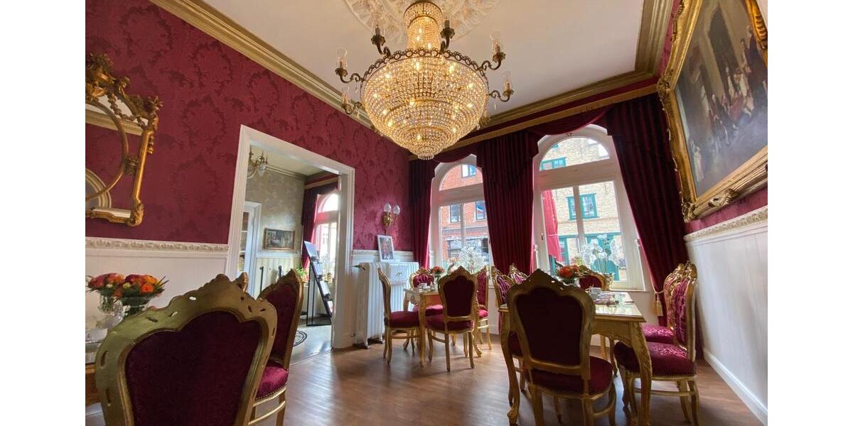 Einfamilienhaus Friedrichstadt - 7.5 Zimmer, 340 m&sup2;, 1.200.000&euro; | Angebot:26251793