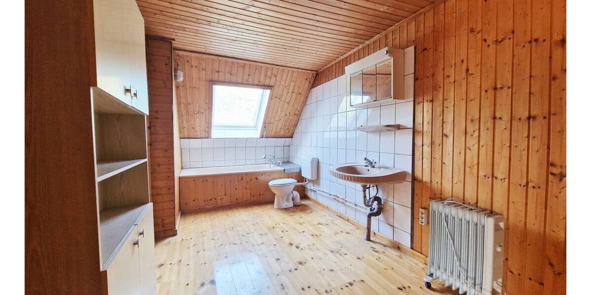 Einfamilienhaus Krempel - 7 Zimmer, 280 m&sup2;, 279.000&euro; | Angebot:25697279