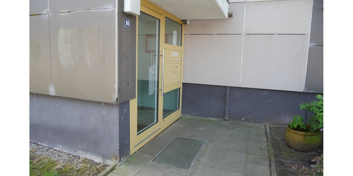 Etagenwohnung in Husum - mietfrei - 2 Zimmer mit Süd-Balkon zu verkaufen! - 2- Husum Porrenkroog | Angebot:20934848