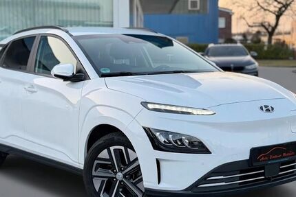 Hyundai KONA 38.500 km 19.475 &euro; Husum 25813