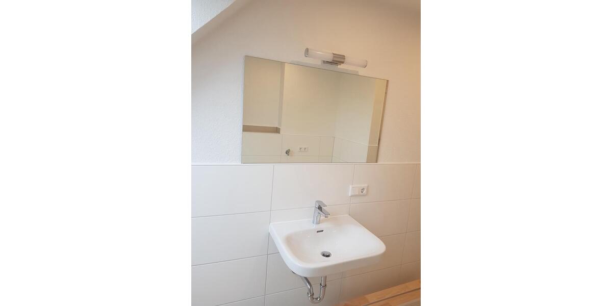 Dachgeschoßwohnung Bredstedt - 3 Zimmer, 94 m&sup2;, 700&euro; | Angebot:26538104