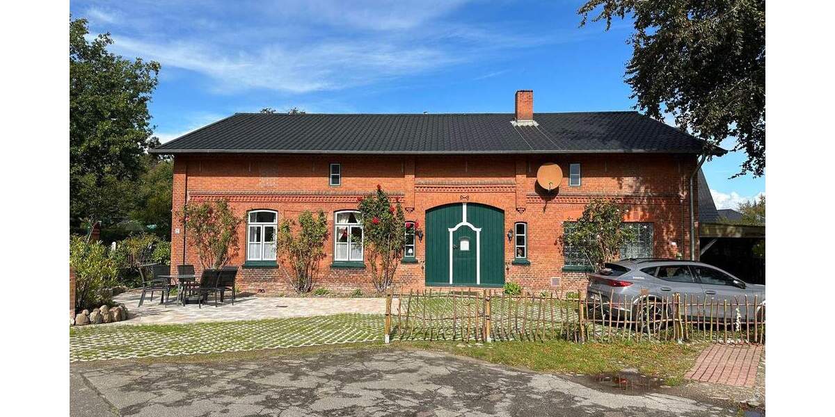 Einfamilienhaus Bergenhusen - 1 Zimmer, 300 m&sup2;, 355.000&euro; | Angebot:25708130