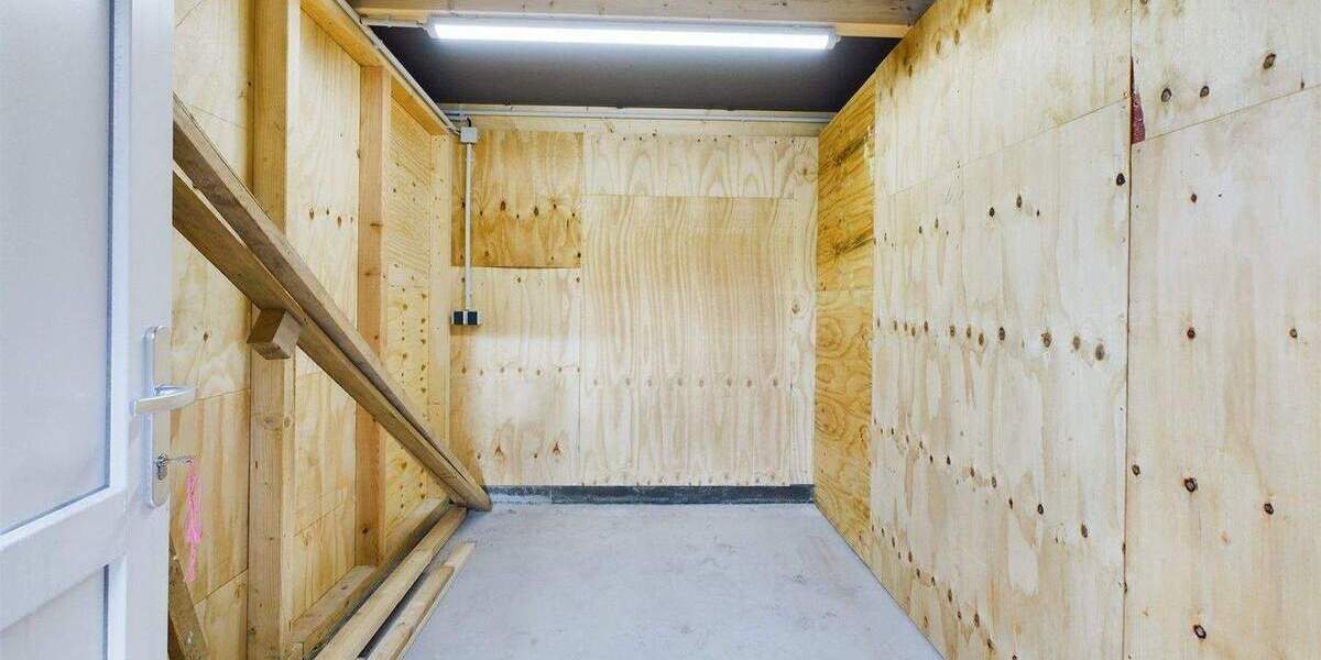 Etagenwohnung Husum Altstadt - 2 Zimmer, 75 m&sup2;, 1.180&euro; | Angebot:25877745