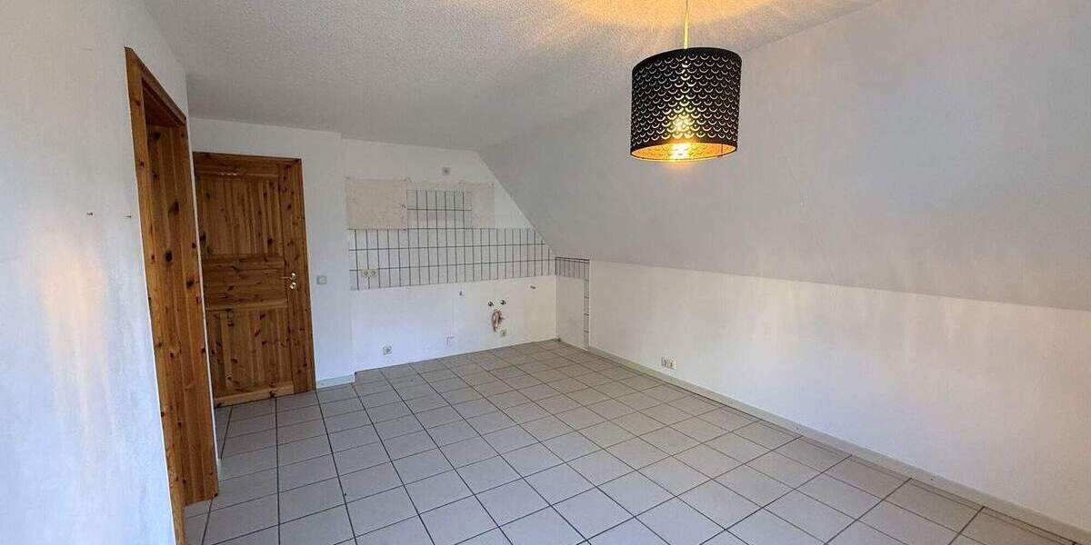 Einfamilienhaus Langenhorn - 8 Zimmer, 200 m&sup2;, 389.000&euro; | Angebot:25740802