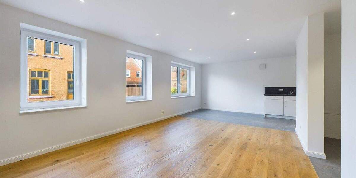 Etagenwohnung Husum Altstadt - 2 Zimmer, 75 m&sup2;, 1.180&euro; | Angebot:25877745