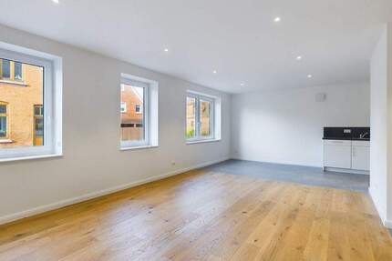 Wohnung Husum Altstadt - 2 Zimmer, 75 m&sup2;, 1.180&euro; | Angebot:25877745