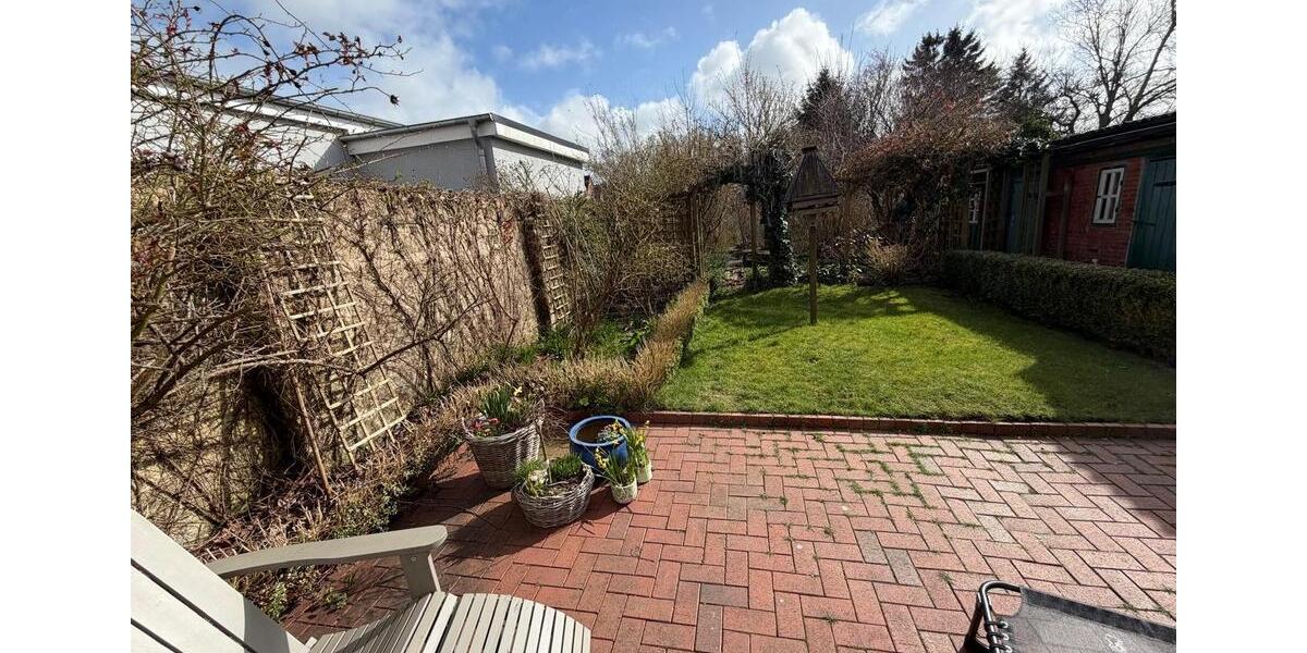 Reihenhaus Husum - 8 Zimmer, 160 m&sup2;, 1.550&euro; | Angebot:25988687