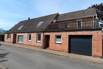 Haus Lunden - 7.5 Zimmer, 240 m&sup2;, 125.000&euro; | Angebot:26707695