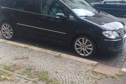 VW Touran 243.000 km 5.500 &euro; Eggebek 24852
