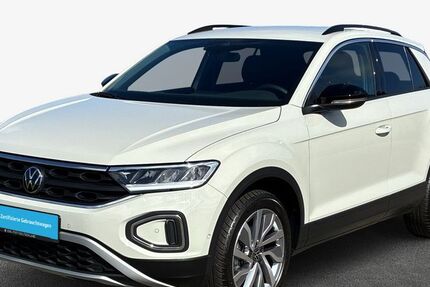 VW T-Roc 1.366 km 26.980 &euro; Breklum 25821