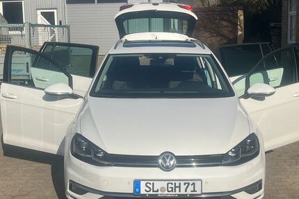 VW Golf 105.000 km 18.000 &euro; Treia 24896