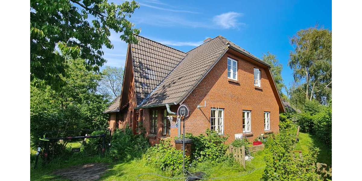 Einfamilienhaus Hattstedt - 7 Zimmer, 257 m&sup2;, 450.000&euro; | Angebot:26202058