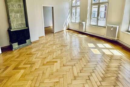 Wohnung Husum - 6 Zimmer, 130 m&sup2;, 1.300&euro; | Angebot:27315882