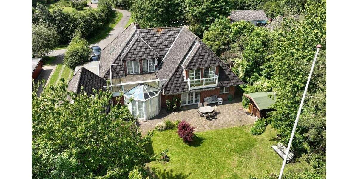 Einfamilienhaus Tating - 8 Zimmer, 289 m&sup2;, 749.000&euro; | Angebot:25672782