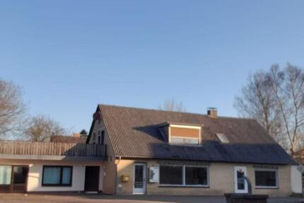 Haus Hollingstedt - 7 Zimmer, 236 m&sup2;, 149.000&euro; | Angebot:24789163