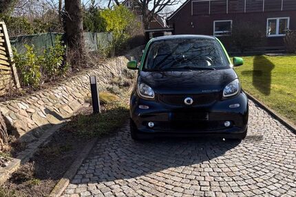 Smart ForTwo 63.791 km 7.800 &euro; Hattstedt 25856