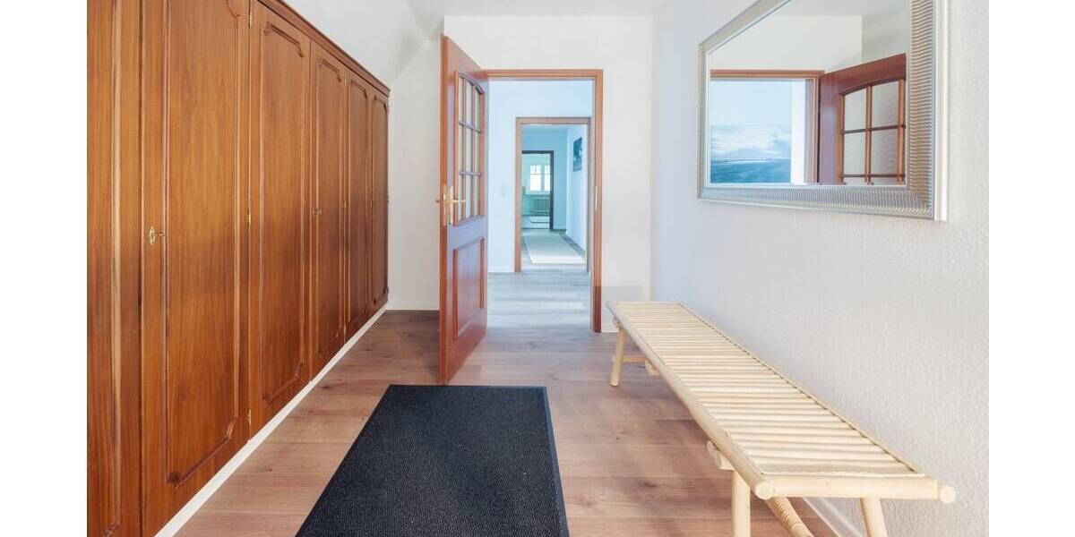 Einfamilienhaus Tating - 9 Zimmer, 286 m&sup2;, 1.350.000&euro; | Angebot:25969382