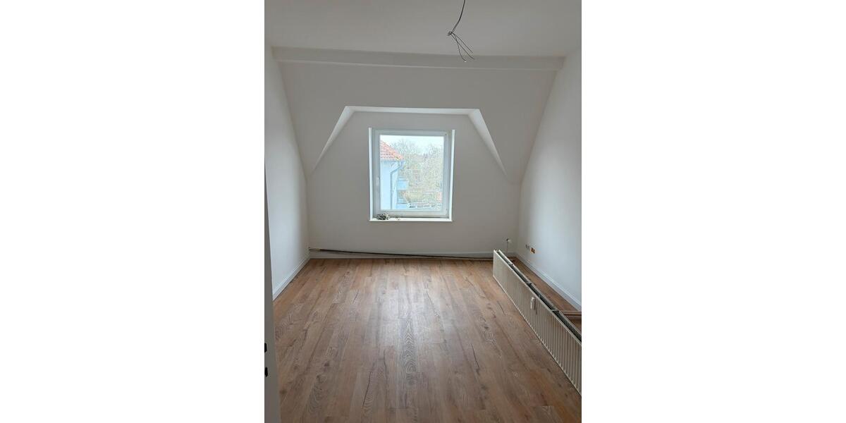 Dachgeschoßwohnung Husum - 4 Zimmer, 70 m&sup2;, 850&euro; | Angebot:26018727
