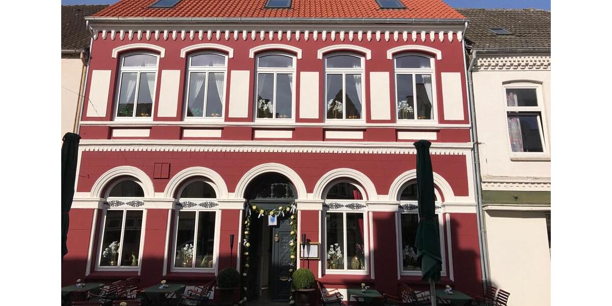 Einfamilienhaus Friedrichstadt - 7.5 Zimmer, 340 m&sup2;, 1.200.000&euro; | Angebot:26251793