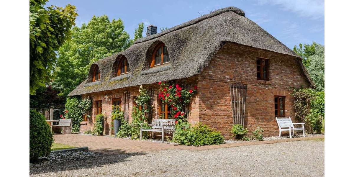 Einfamilienhaus Tating - 4.5 Zimmer, 132 m&sup2;, 1.050.000&euro; | Angebot:24150860