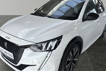 Peugeot 208 42.092 km 16.890 &euro; Husum 25813