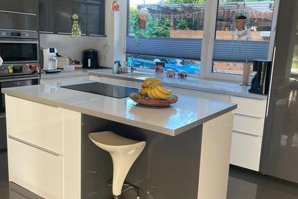 Haus Delve - 9 Zimmer, 350 m&sup2;, 550.000&euro; | Angebot:25047590