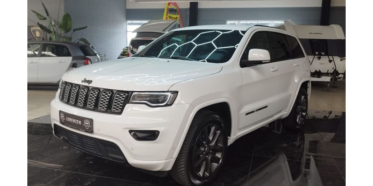 Jeep Grand Cherokee 105.585 km 24.995 &euro; Husum 25813