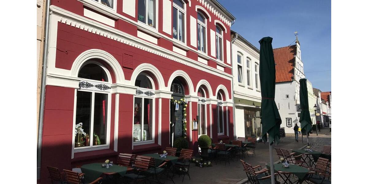 Einfamilienhaus Friedrichstadt - 7.5 Zimmer, 340 m&sup2;, 1.200.000&euro; | Angebot:26251793