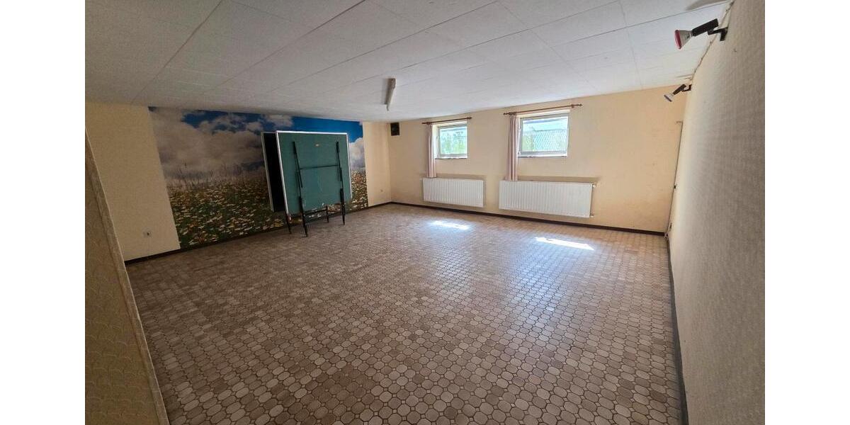 Einfamilienhaus Delve - 9 Zimmer, 200 m&sup2;, 420.000&euro; | Angebot:26679675