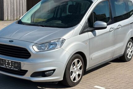 Ford Tourneo Courier 128.000 km 6.900 &euro; Husum 25813