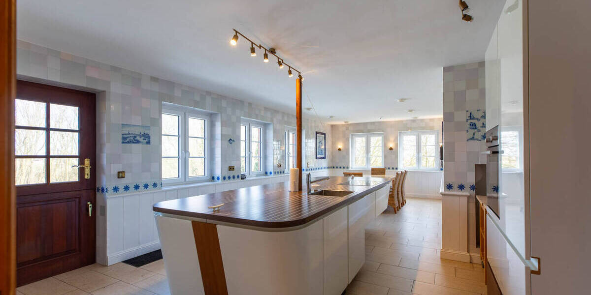 Mehrfamilienhaus, Wohnhaus Pellworm - 1 Zimmer, 500 m&sup2;, 995.000&euro; | Angebot:25705391