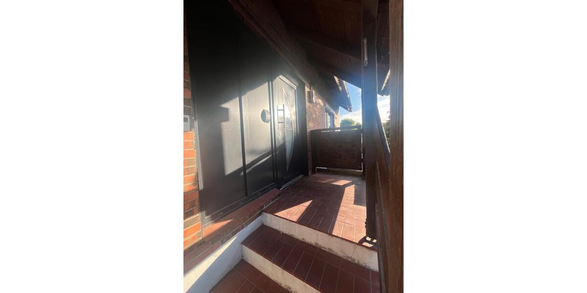 Erdgeschoßwohnung Lunden - 3 Zimmer, 100 m&sup2;, 900&euro; | Angebot:26606241