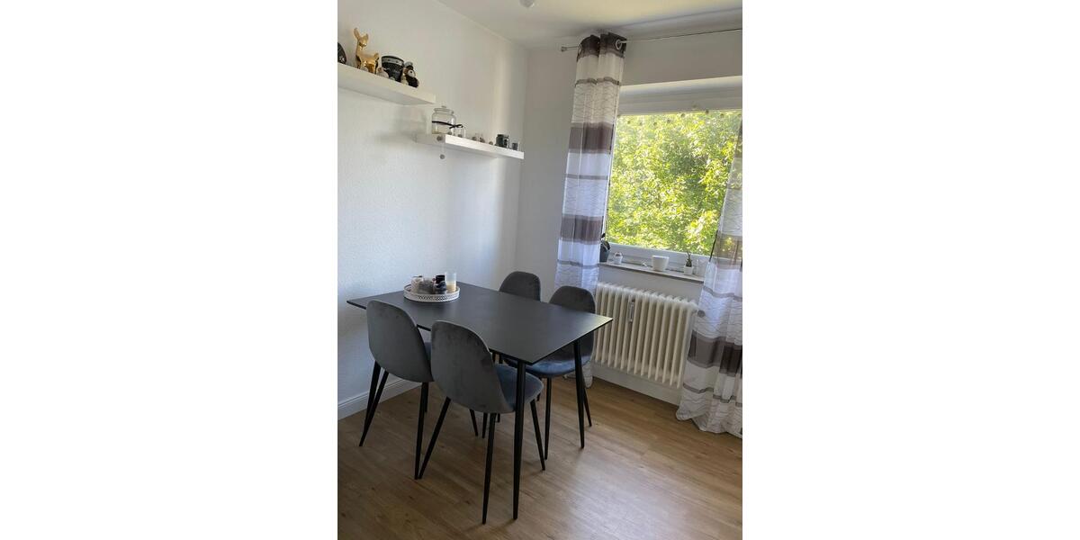Etagenwohnung Husum - 3 Zimmer, 85 m&sup2;, 740&euro; | Angebot:25182081