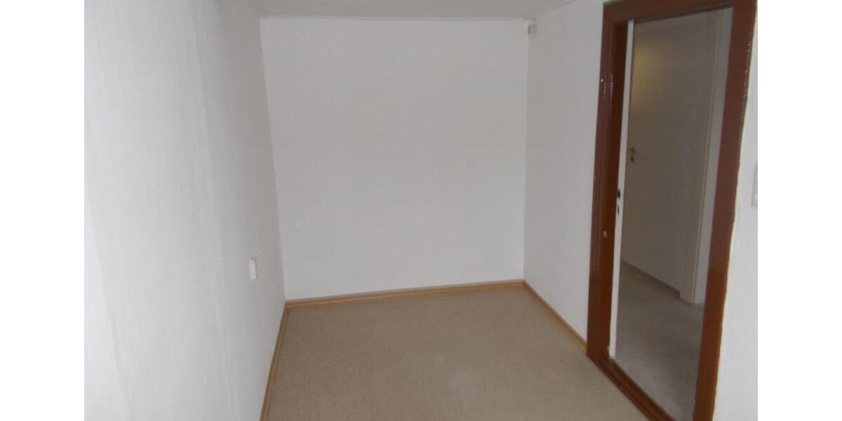 Dachgeschoßwohnung Wohlde - 3 Zimmer, 65 m&sup2;, 640&euro; | Angebot:25148603