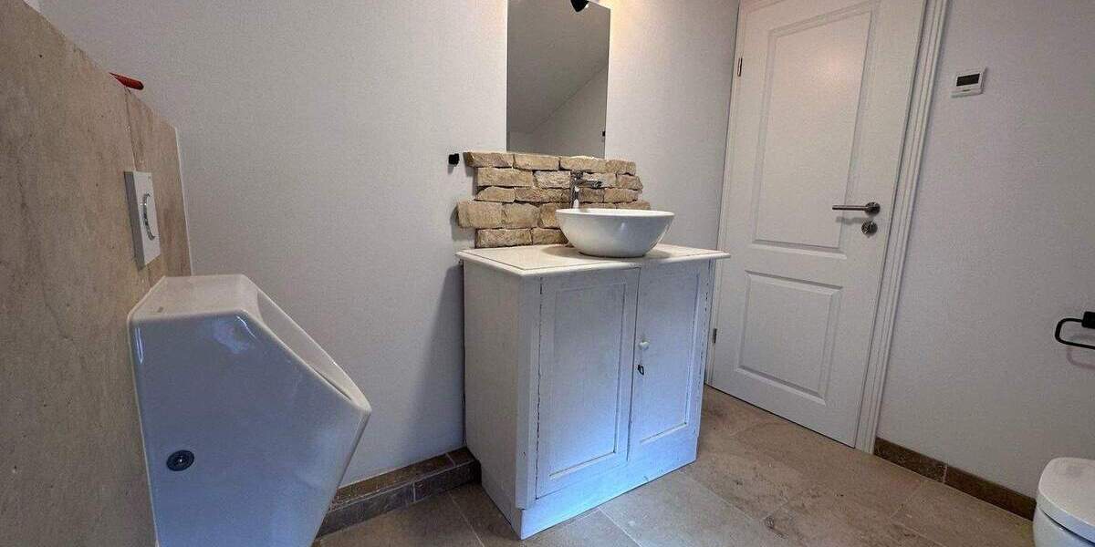 Mehrfamilienhaus, Wohnhaus Wiemerstedt - 7 Zimmer, 314 m&sup2;, 395.000&euro; | Angebot:25815556