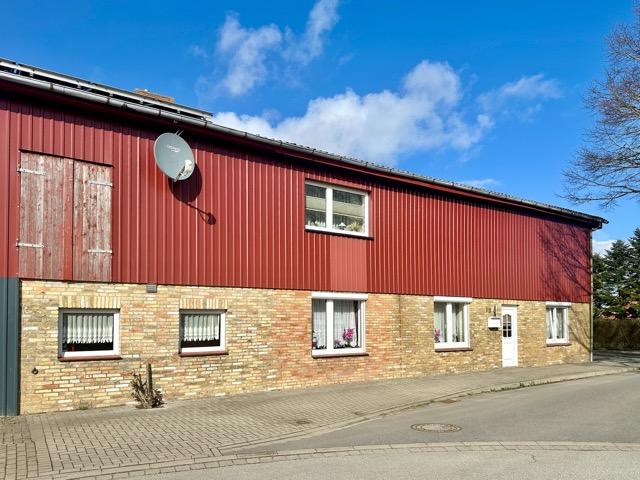 Etagenwohnung Pahlen - 3 Zimmer, 100 m&sup2;, 650&euro; | Angebot:26007568