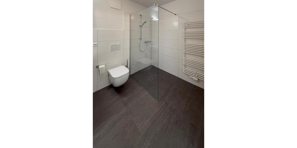 Etagenwohnung Husum - 2 Zimmer, 76 m&sup2;, 980&euro; | Angebot:25959736