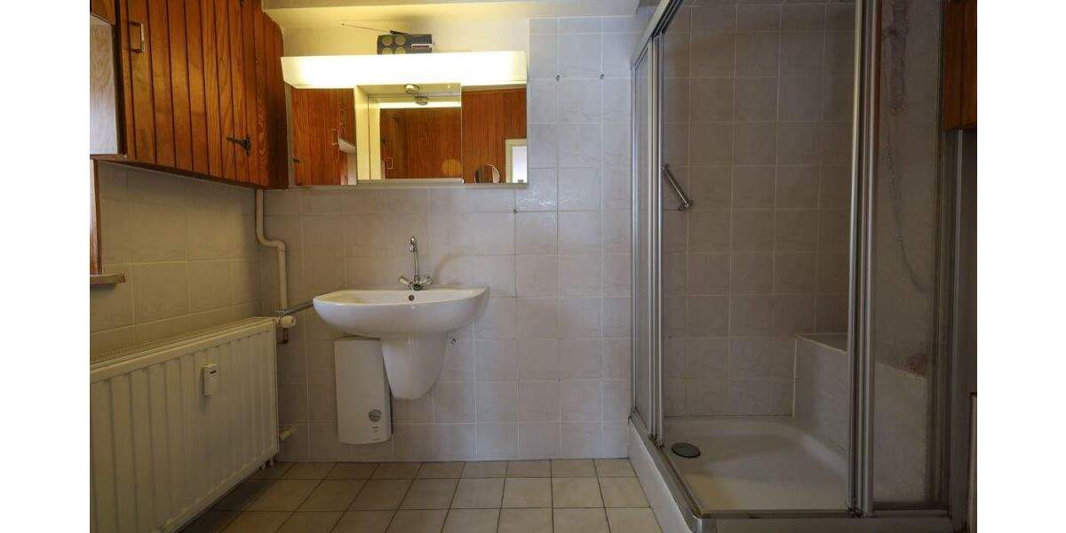 Mehrfamilienhaus, Wohnhaus Hemme - 5 Zimmer, 90 m&sup2;, 189.000&euro; | Angebot:25735471