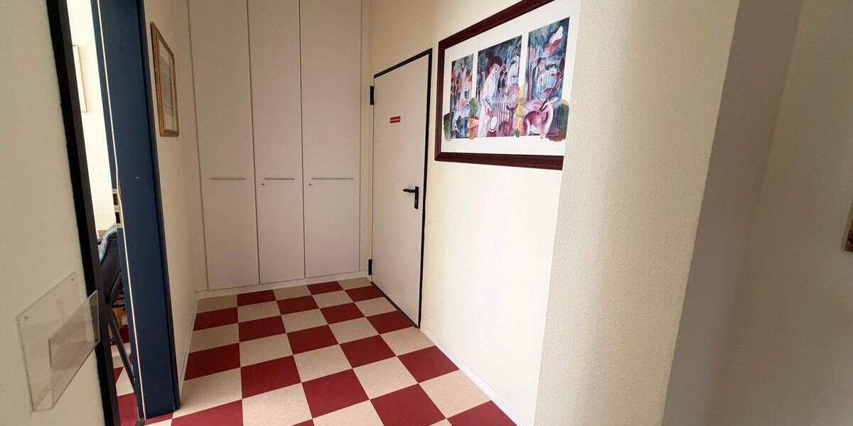 Gewerbeobjekt Husum - 1 Zimmer, 209 m&sup2;, 1.400&euro; | Angebot:25748693