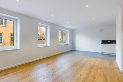 Wohnung Husum - 2 Zimmer, 75 m&sup2;, 1.180&euro; | Angebot:25865259